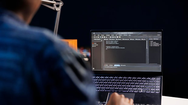 Prompt Engineer Adalah: Karir Baru di Industri Era AI Modern! Fresh Graduate Simak Yuk!